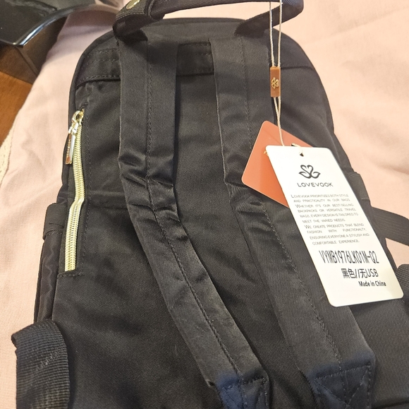 Lovevook Black Mini Backpack - Picture 5 of 9